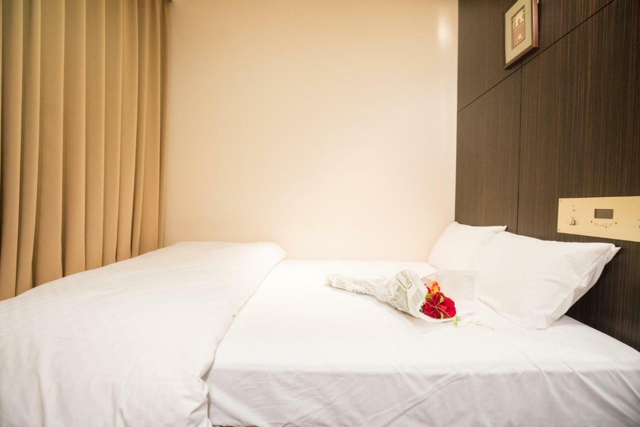 Floral Hotel - Nihonbashi Ōsaka Exterior foto